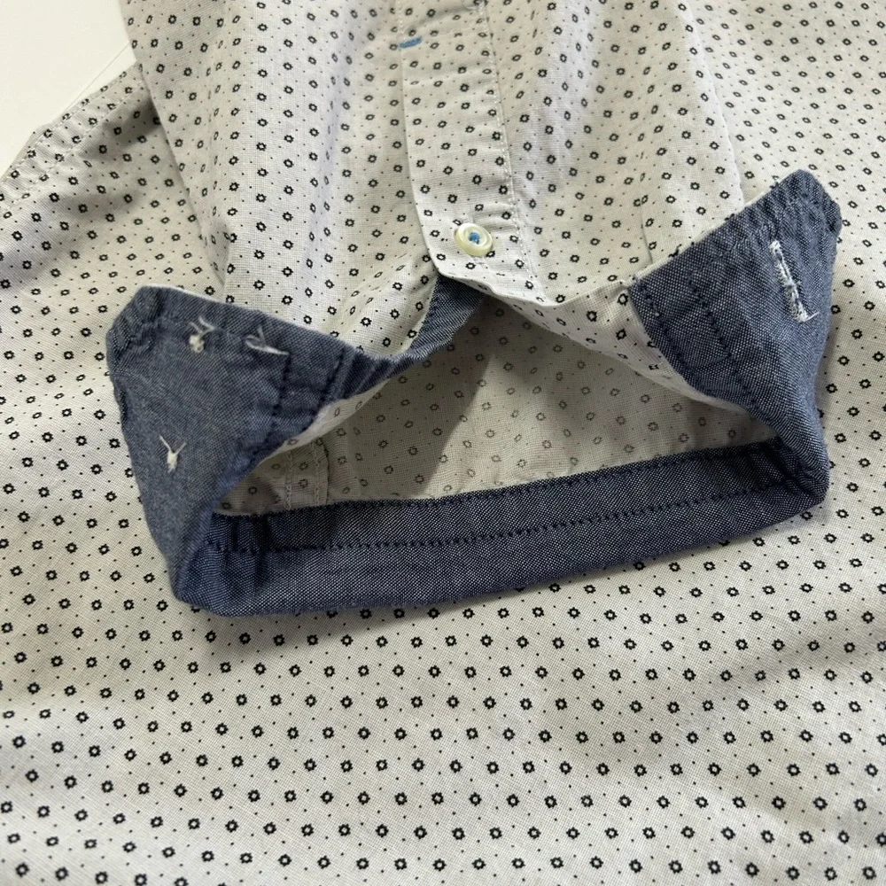 Banana republic men’s size large, long‎ sleeve, Grant, fit button down shirt,